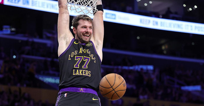 天天盈球下载-东契奇谈最后的扣篮：我的头差点碰筐 我觉得我碰到了|克利夫兰骑士队|卢卡-东契奇|洛杉矶湖人队|nba|篮板_新浪体育_新浪新闻